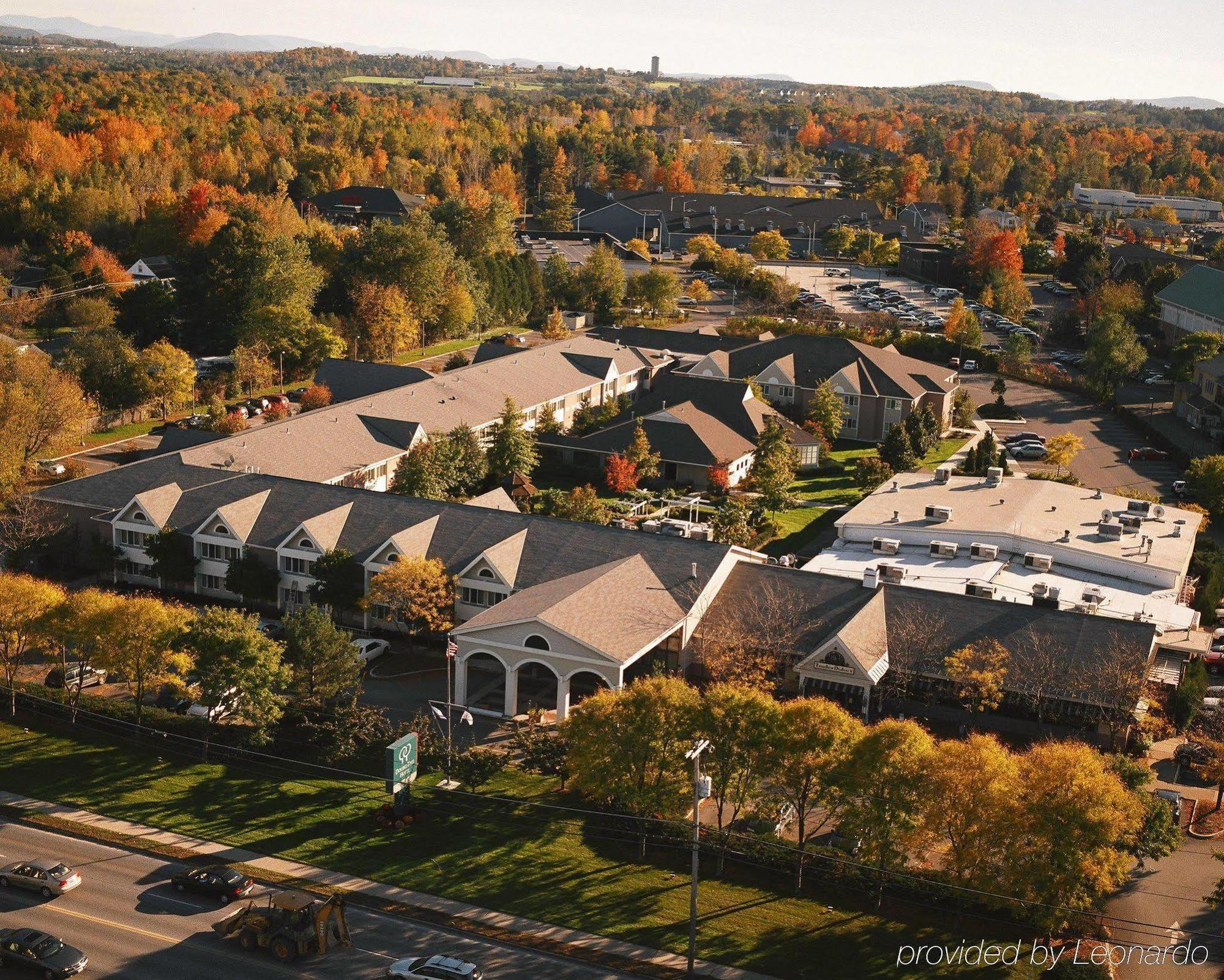 Delta Hotels By Marriott Burlington Bagian luar foto